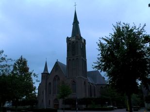 Volle zaal in Rijsbergen voor toekomstplan Sint Bavokerk: &#8216;Nog veel puzzelstukjes te leggen&#8217;