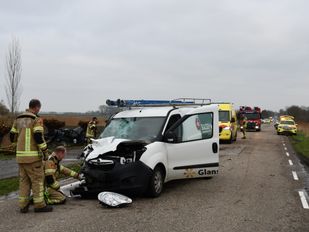 Ernstig ongeval op Rijksweg bij Sint Philipsland zorgt voor drie gewonden