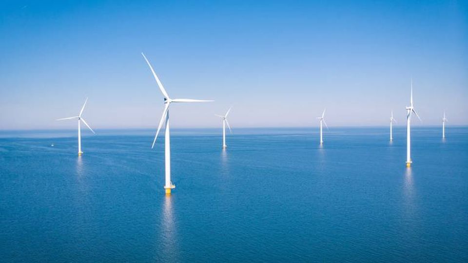 Het windmolenpark op de Noordzee