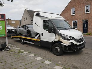 112 nieuws brabant roosendaal trein spoor auto ongeluk botsing