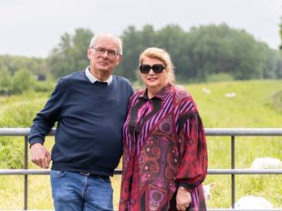 Jaap en Anny zijn één met elkaar en dorp Moerdijk: &#8216;Het is ons kent ons&#8217;
