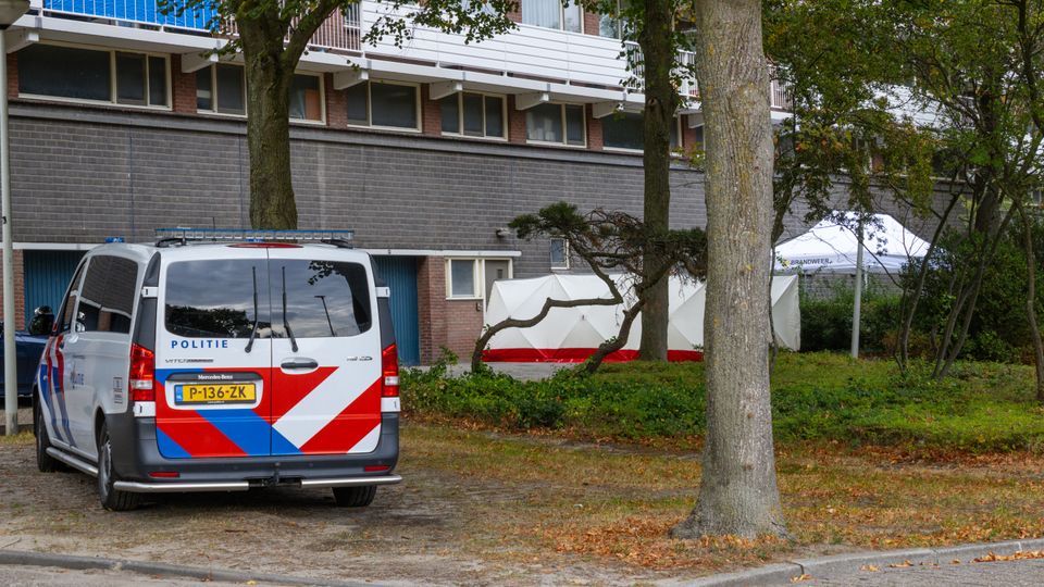 Politie start onderzoek na aantreffen van overleden persoon in Bergen op Zoom (Foto: 112Markiezaten)