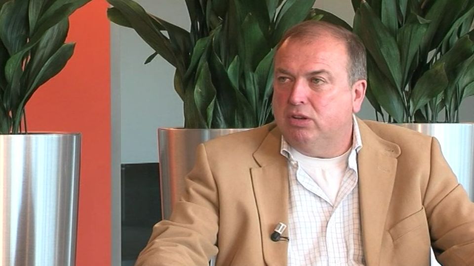 Voormalig burgemeester Bergen op Zoom Peter van der Velden informateur in Roosendaal