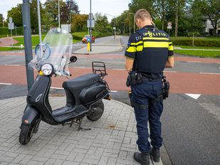 meisje scooter ongeluk