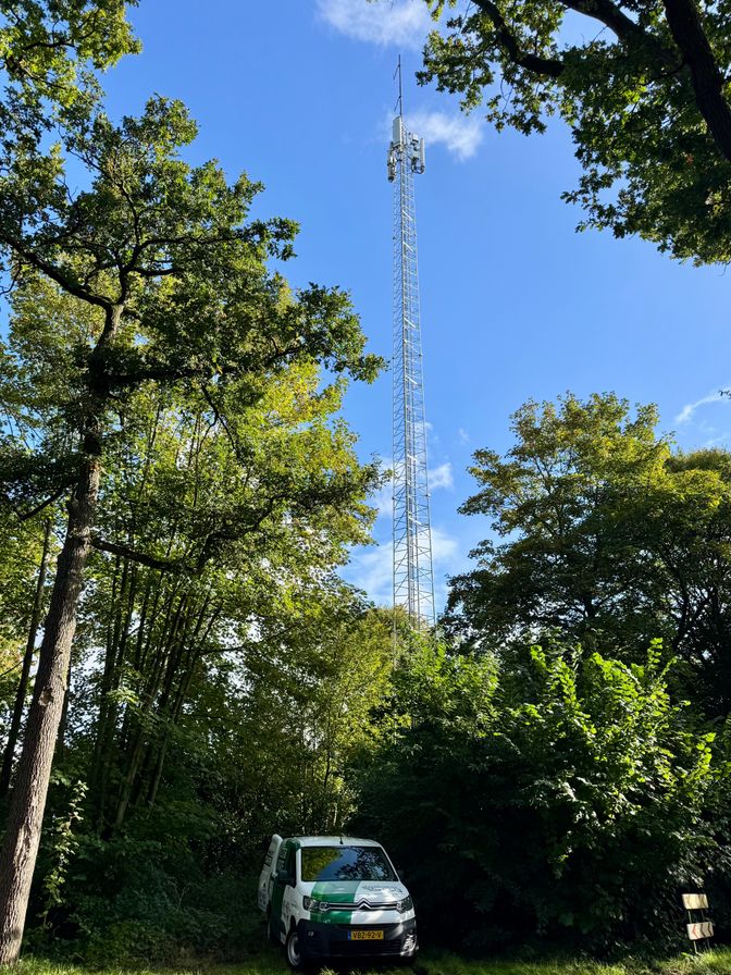 ZuidWest FM Zender Zundert 105.7