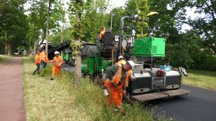 Asfalteren Dijkrand in Roosendaal