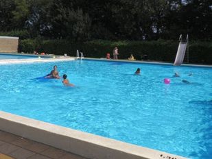 Inwoners gemeente Moerdijk kunnen meedenken over toekomst zwembad De Bosselaar