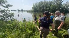 Ravon en Waterschap Brabantse Delta onderzoeken de visstand in Gat van den Ham met vrijwilligers (Foto: ZuidWest Update)