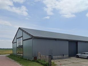 Burgemeester sluit deel bedrijfsloods na eerder oprollen amfetaminelab