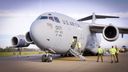 Amerikaanse C-17 brengt helikopters naar Woensdrecht