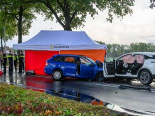 112 nieuws ongeval ongeluk botsing Rijsbergen Breda bredaseweg ambulance politie brandweer hulpdiensten Brabant Zundert