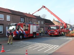 Brandweer rukt uit voor vastzittende vogel in Roosendaal