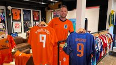 Melvin van Mourik van WeLoveFootballShirts