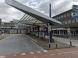 Bushaltes Roselaarplein Roosendaal