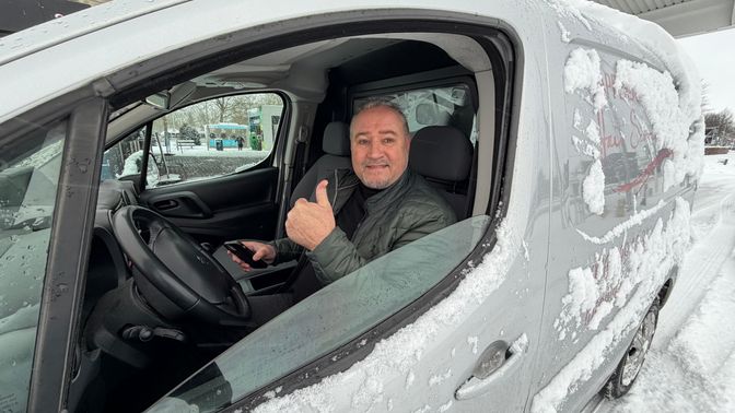 Frank Braspenning werd uit het verkeer gehaald door de politie, maar het bleef bij een waarschuwing.