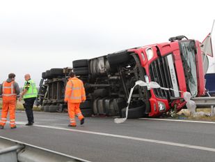 ongeval vrachtwagen file a4 snelweg hoogerheide belgie 112 nieuws brabant