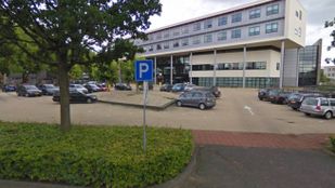 Gemeentehuis Moerdijk in Zevenbergen