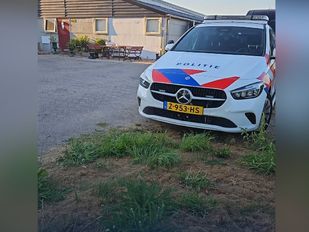 Politie treft drugslab aan in loods en neemt spullen in beslag