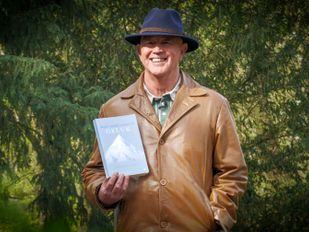 Ex-militair Carlo (65) schrijft boek over innerlijke vrede