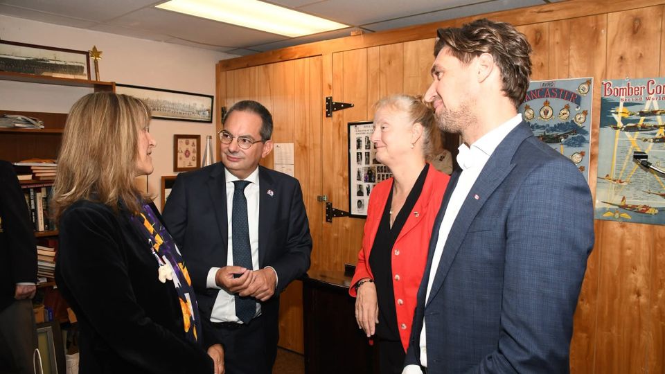 Gemeente Woensdrecht haalt banden met Canada aan tijdens internationaal bezoek