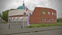 Yusuf (18) stemt tegelijk met burgemeester in de moskee