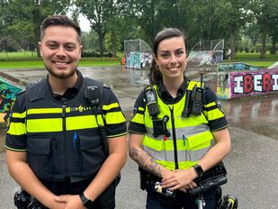 Wijkagent Jeugd Jarreau Jaquet & Kirsten Barenmans Politie