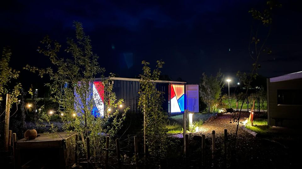 Op bezoek bij de Tiny Oevers: Een mix van technisch vernuft en sociale cohesie