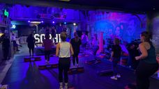 De hele dag door wordt er gesport in 't Tapperijke in Hoeven voor het goede doel.