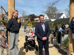 Vernieuwde speeltuin in Stavenisse maakt spelen voor ieder kind mogelijk