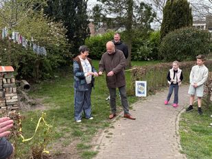 Opening bijenburcht Steenbergen