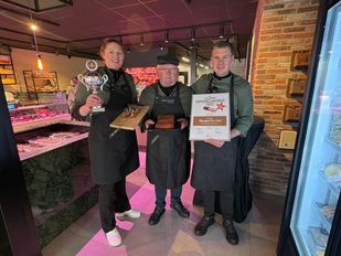 Prijswinnende grillworst zet Keurslagerij Van Caulil in het zonnetje