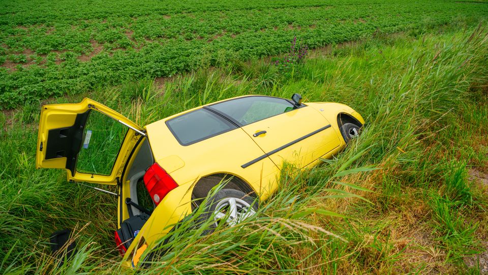 auto ongeval halsteren