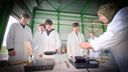 Leerlingen MollerJuvenaat duiken in duurzaamheid in Green Chemistry Campus