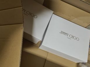 Gestolen designerkleding en schoenen etten-leur