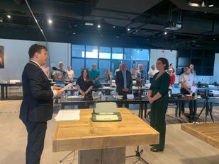 installatie Magda Jansen als nieuwe griffier gemeenteraad Roosendaal