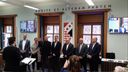 Installatie van de gemeenteraadsleden in Roosendaal door burgemeester Han van Midden