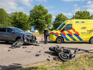 Motorrijder gewond na botsing op Plantagebaan in Wouw
