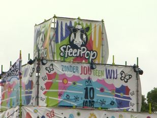 Sfeerpop Oud Gastel viert jubileum: tien jaar in de wei