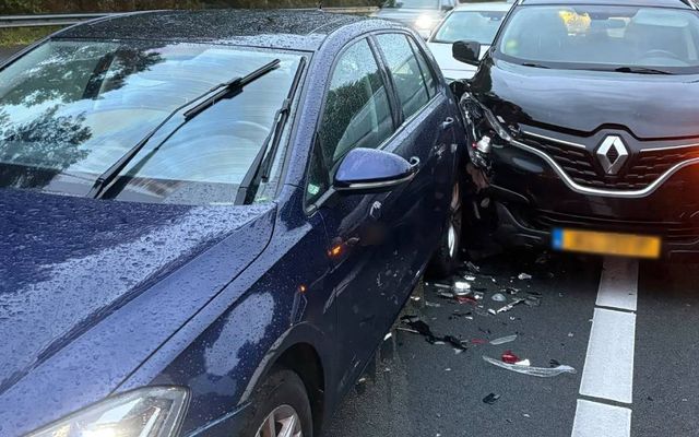 Drie auto’s betrokken bij ongeluk op A4 bij Bergen op Zoom