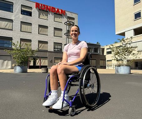 Isa de Jongh uit Roosendaal revalideert in Rotterdam.