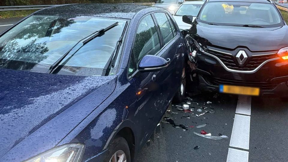 Drie auto’s betrokken bij ongeluk op A4 bij Bergen op Zoom