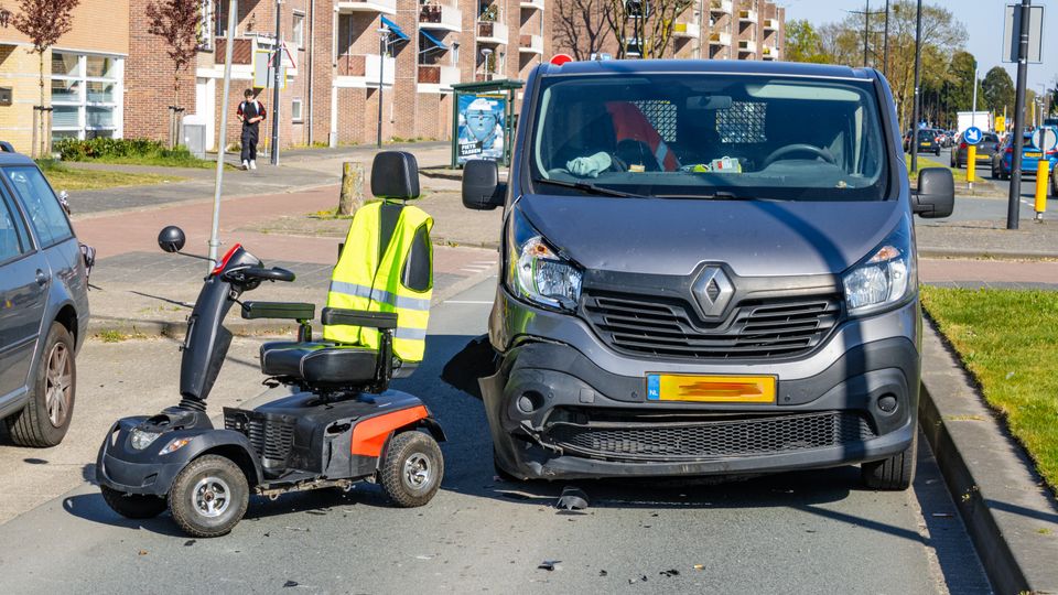 ongeluk bestelbus scootmobiel Rooseveltlaan Bergen op Zoom