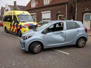 ongeval automobilist wielrenner Dorpsstraat Nispen