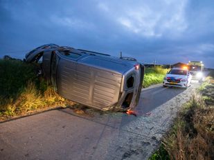 Ongeluk bestelbus Van der Duijnspolderweg Woensdrecht