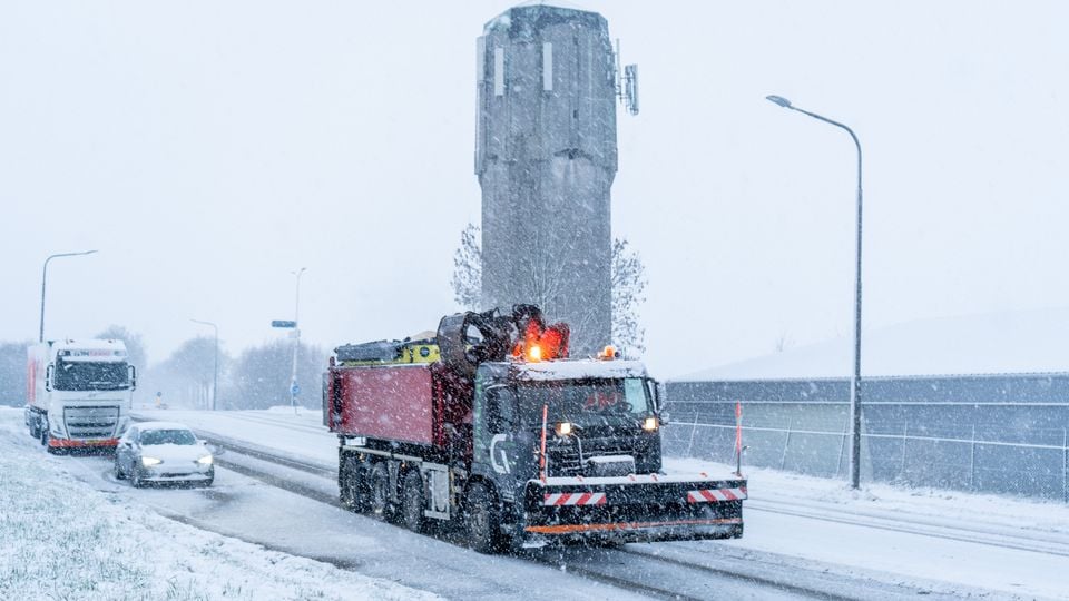 sneeuw glad zeeland sint philipsland nieuws