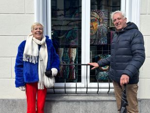 Vrijwilligers fleuren Bergse binnenstad op met kunst in leegstaande panden