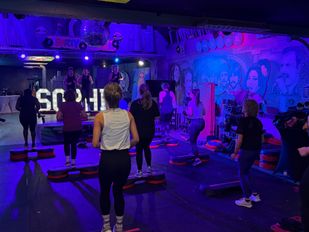 De hele dag door wordt er gesport in 't Tapperijke in Hoeven voor het goede doel.