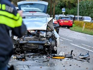 Ongeluk botsing auto bredaseweg rijsbergen