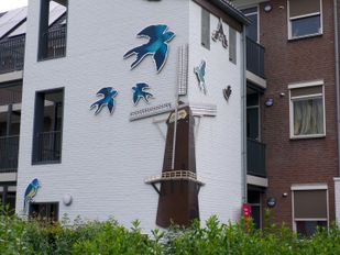 KSE-leerlingen maken huurwoningen kleurrijk met muur&shy;schilderingen