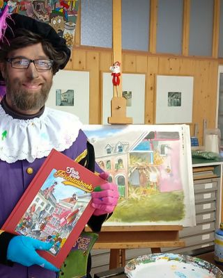 Tekenpiet fietst vooruit en verrast Bergen op Zoom met Sint’s grote Prentenboek